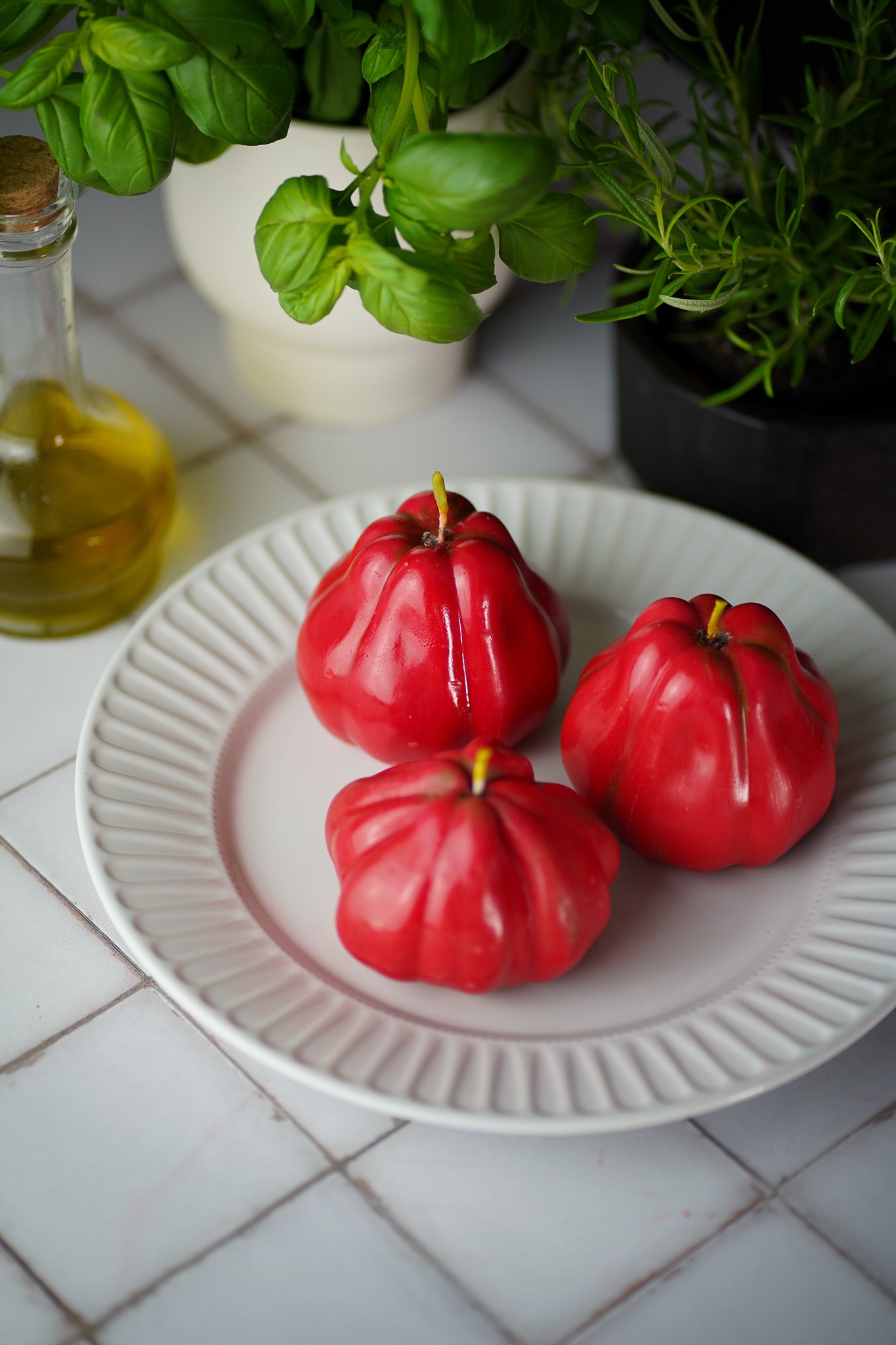 HEIRLOOM TOMATO CANDLES