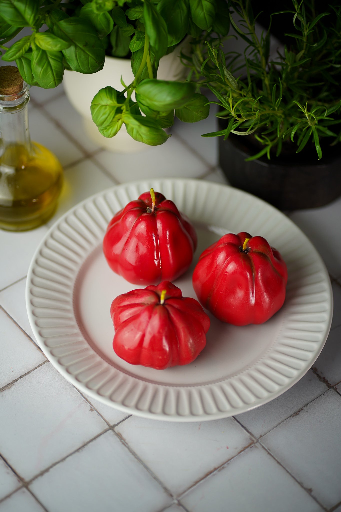 HEIRLOOM TOMATO CANDLES