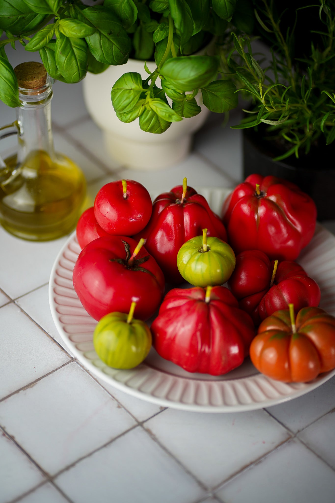 HEIRLOOM TOMATO CANDLES