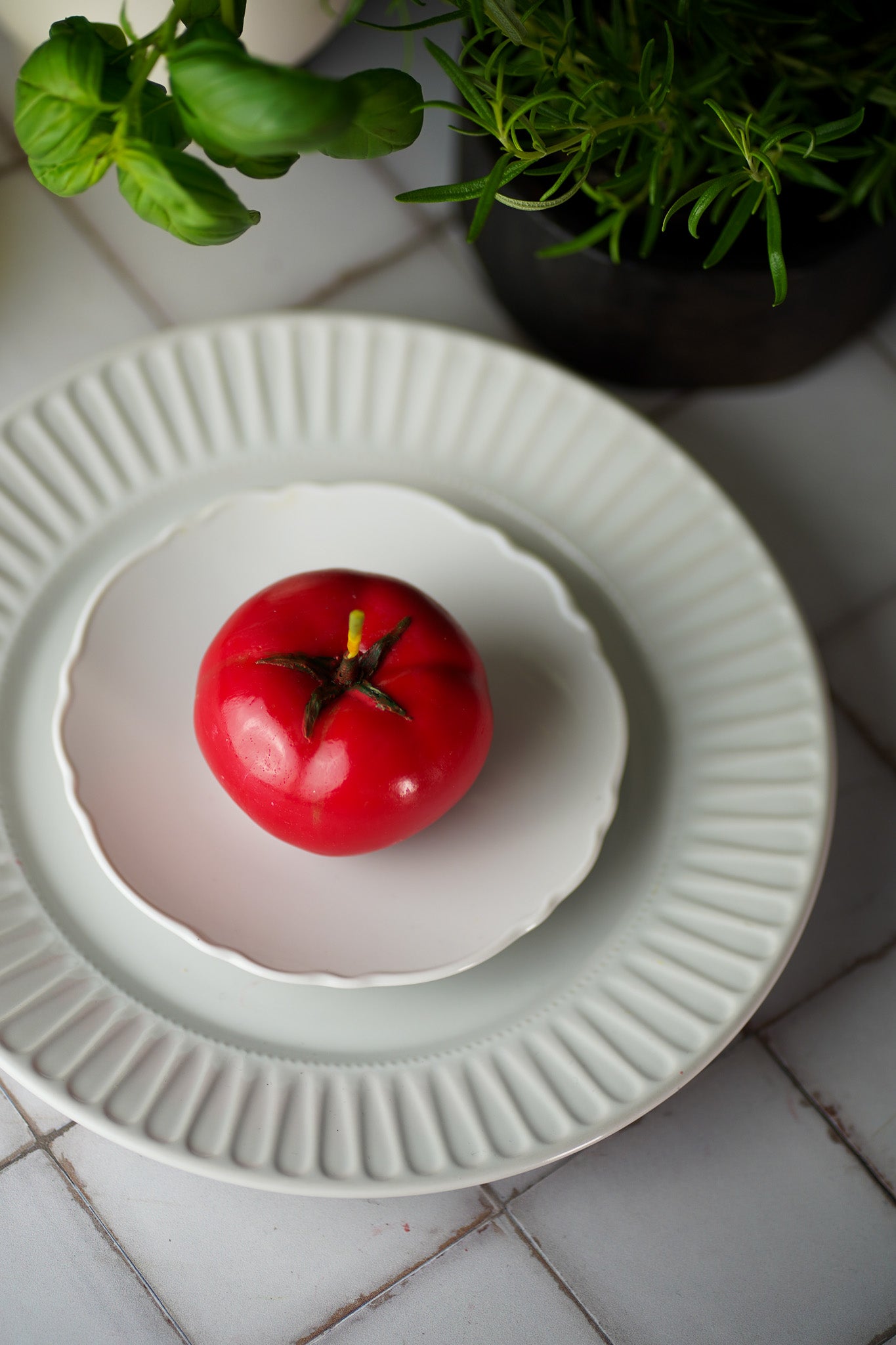 HEIRLOOM TOMATO CANDLES