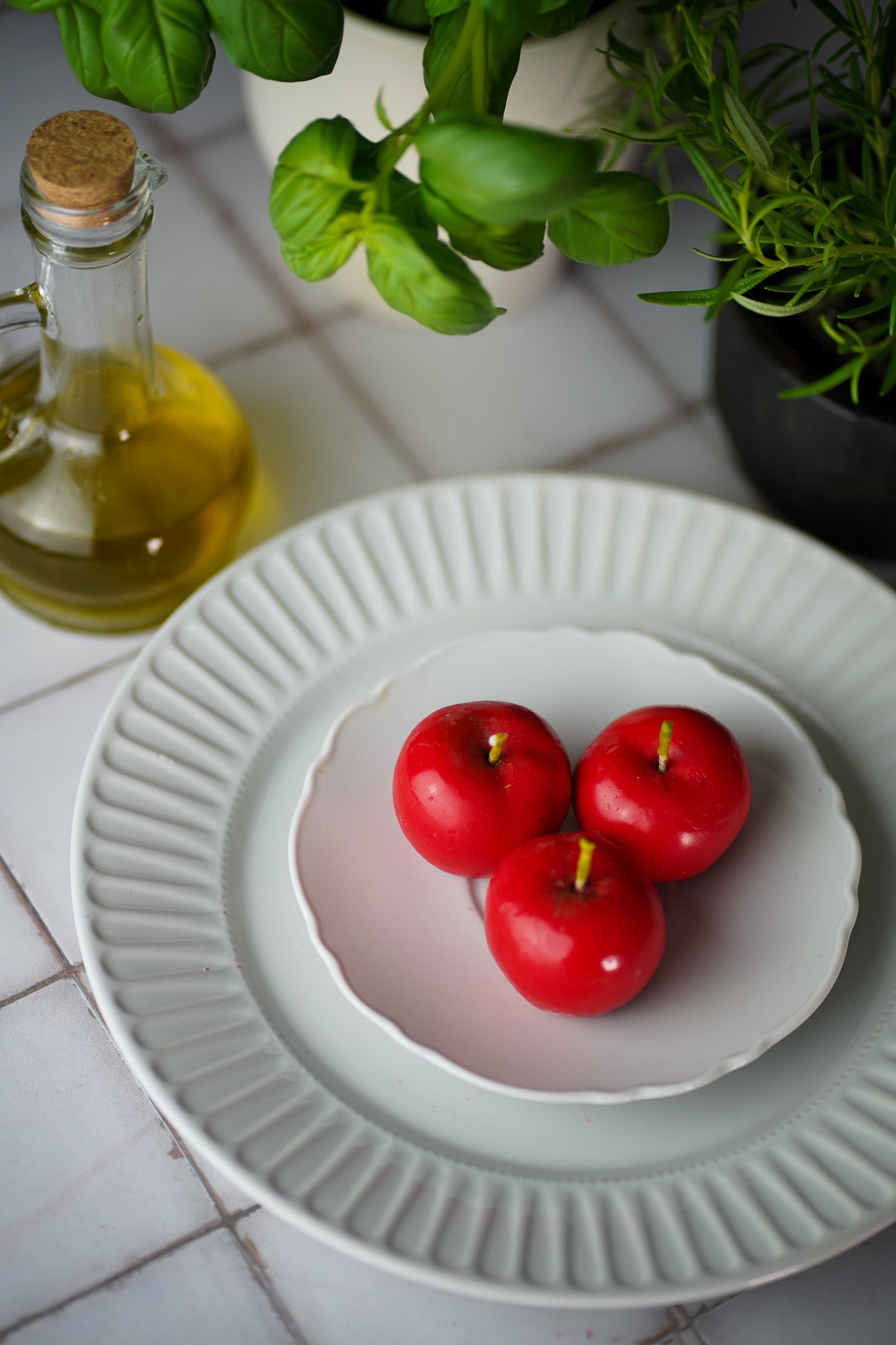 HEIRLOOM TOMATO CANDLES