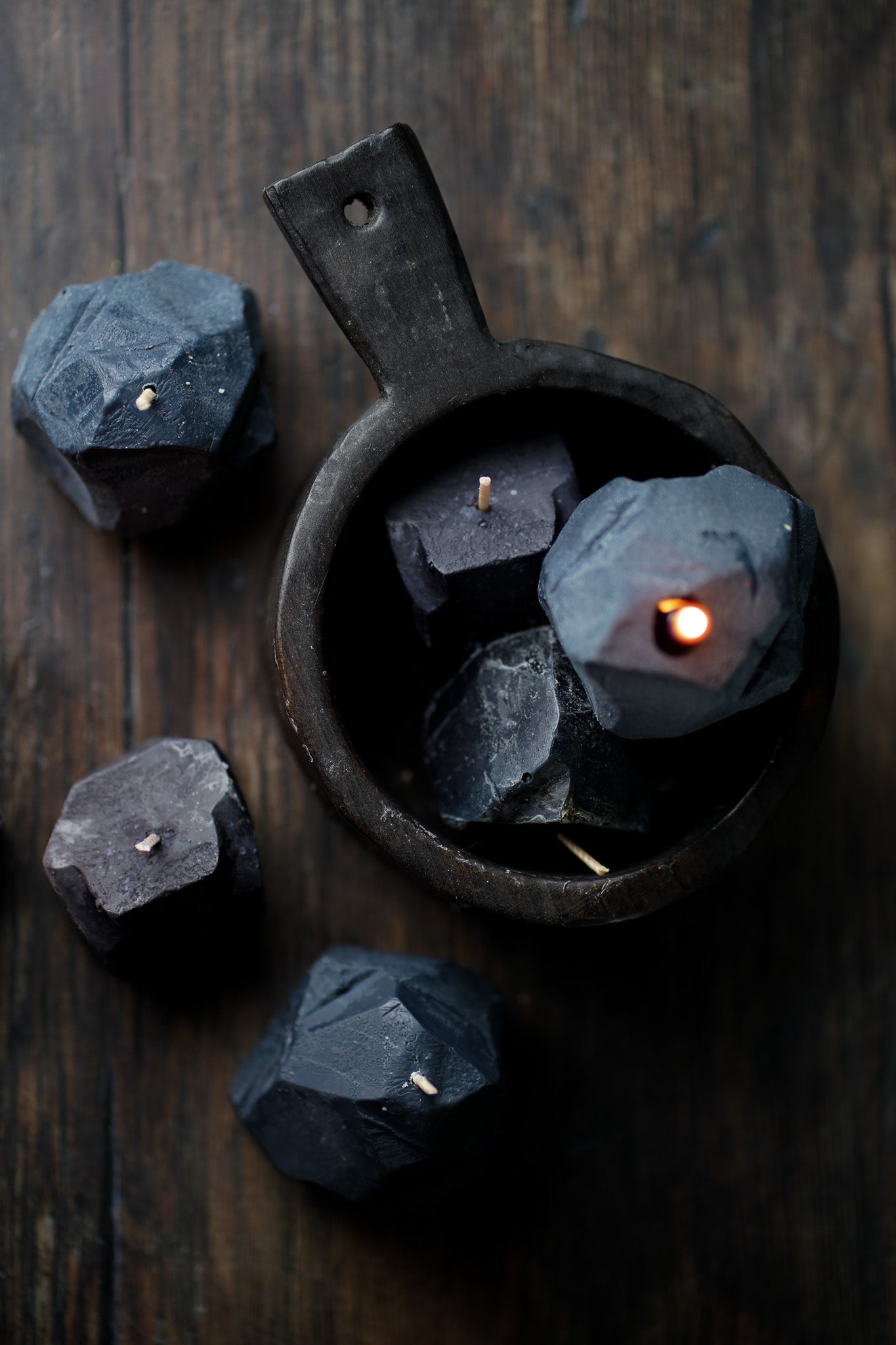 COAL CANDLE
