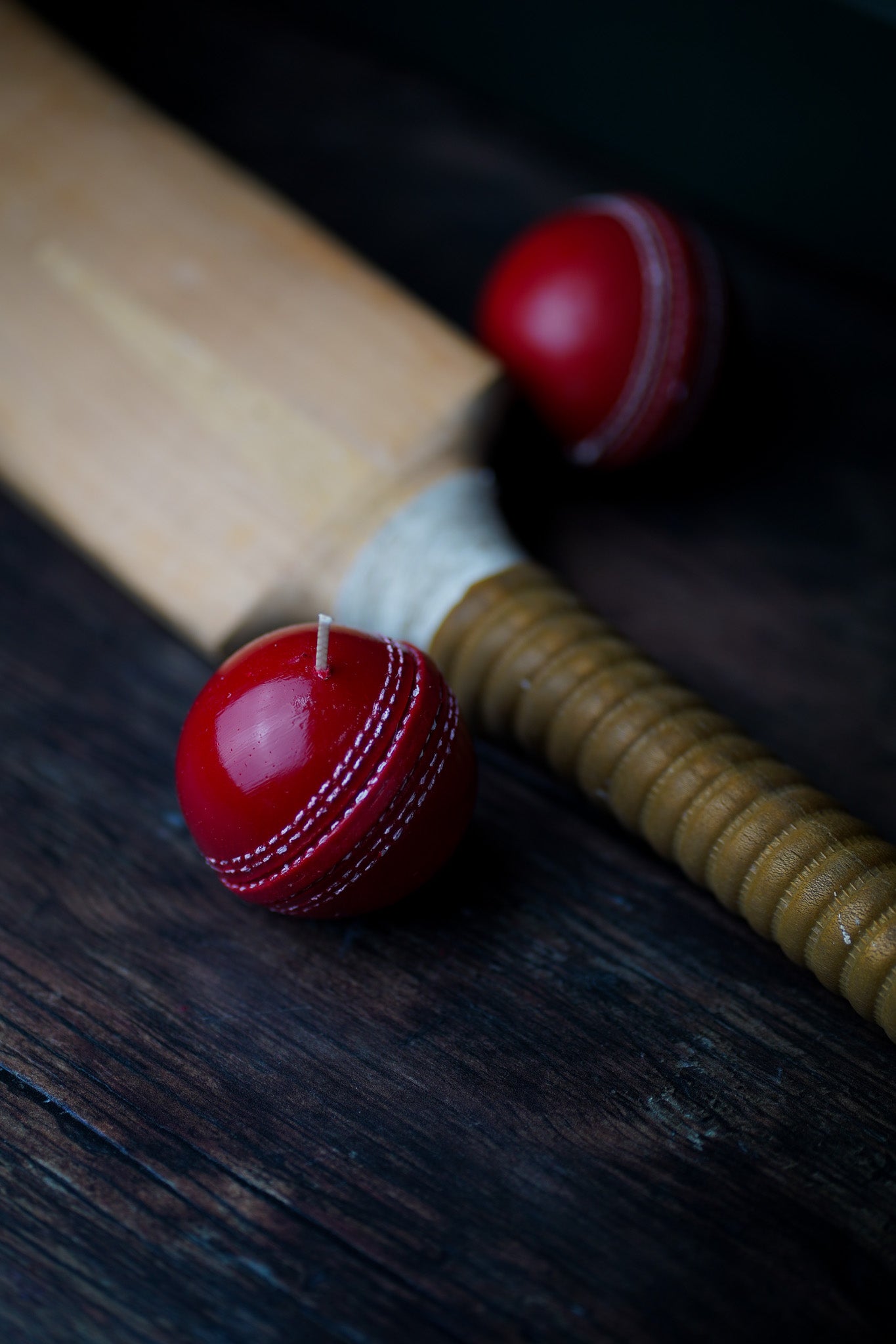 CRICKET BALL CANDLE
