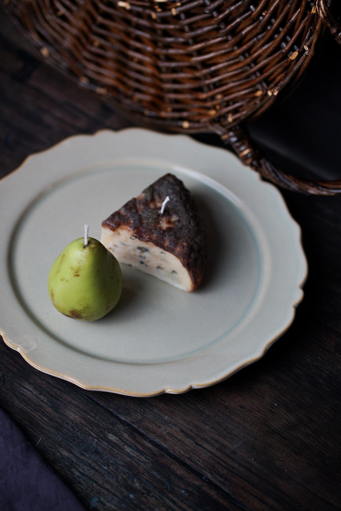 The Petite Conference Pear Candle