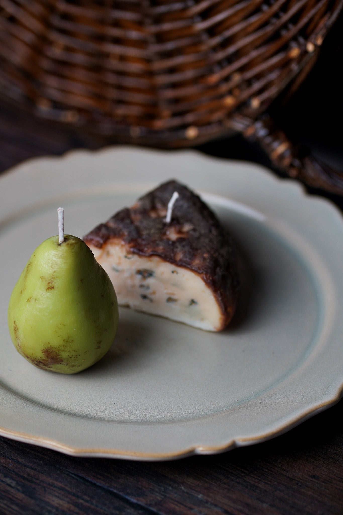 The Petite Conference Pear Candle