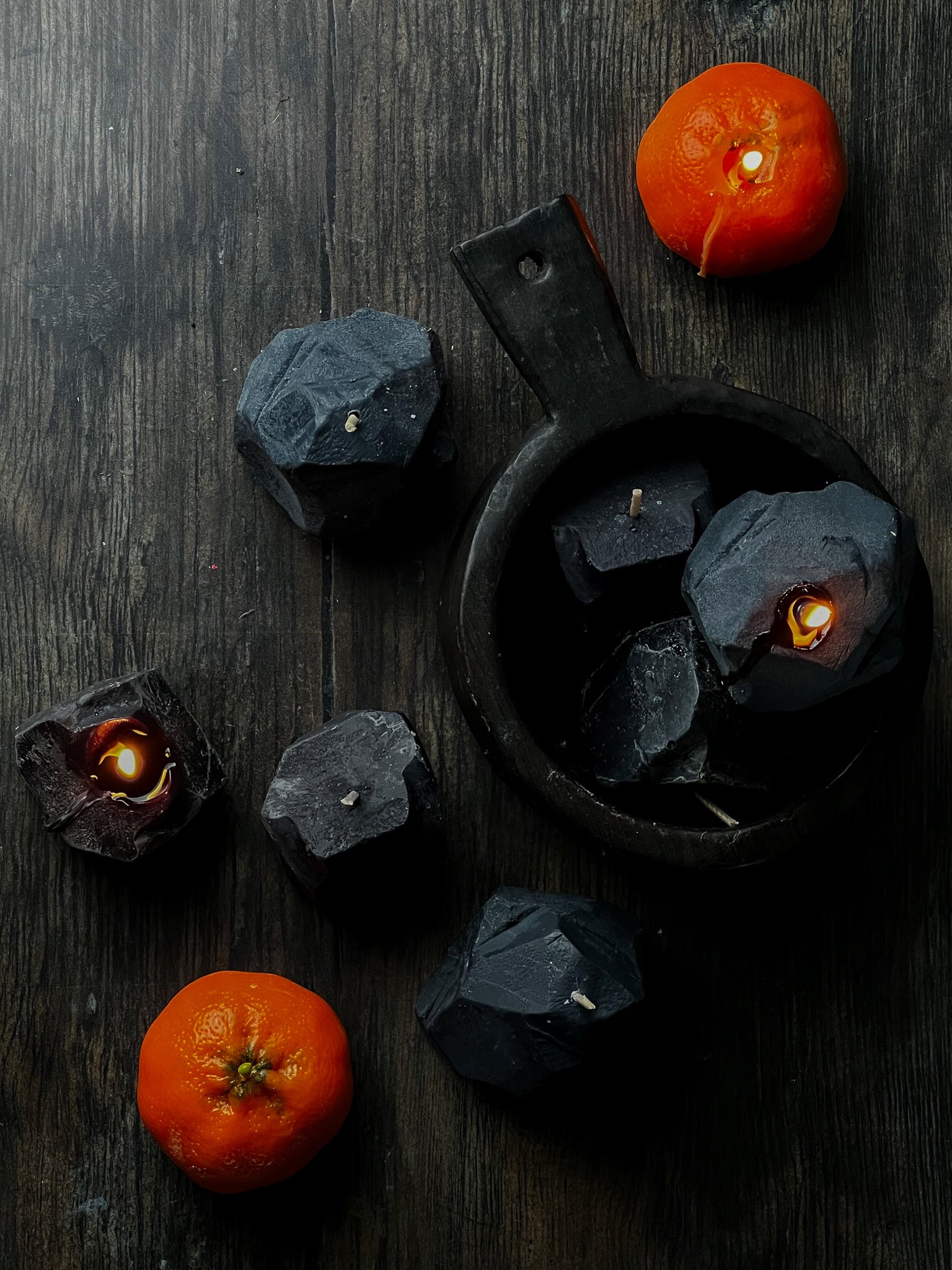 COAL AND ORANGE CANDLE