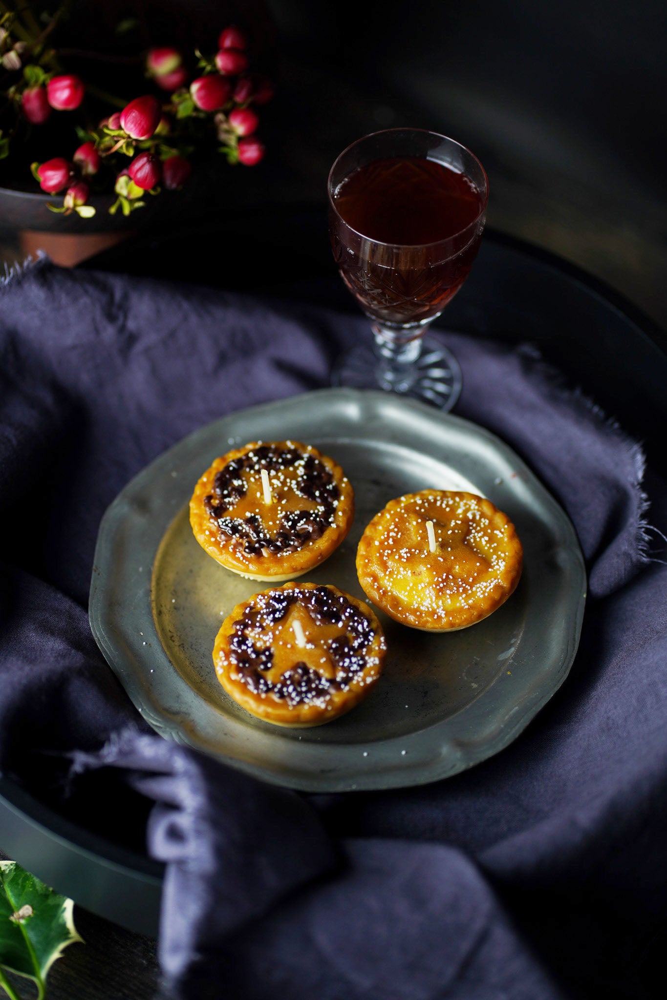MINCE PIE CANDLES