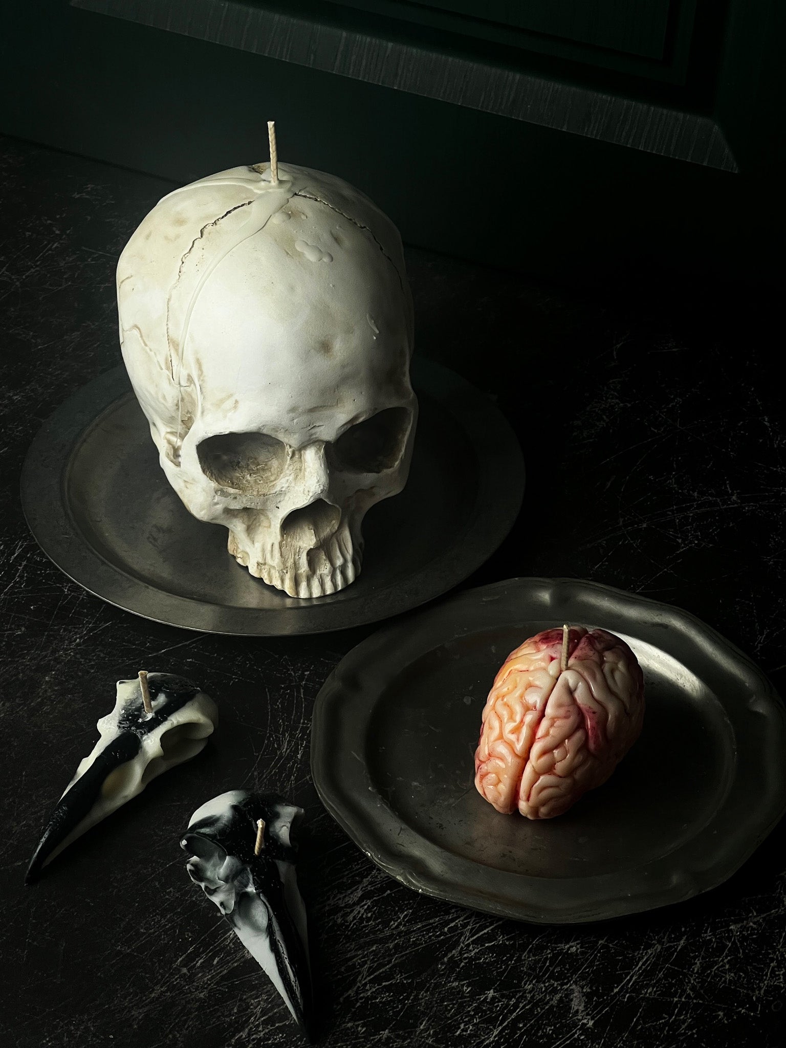 COLLECTORS HUMAN SKULL CANDLE