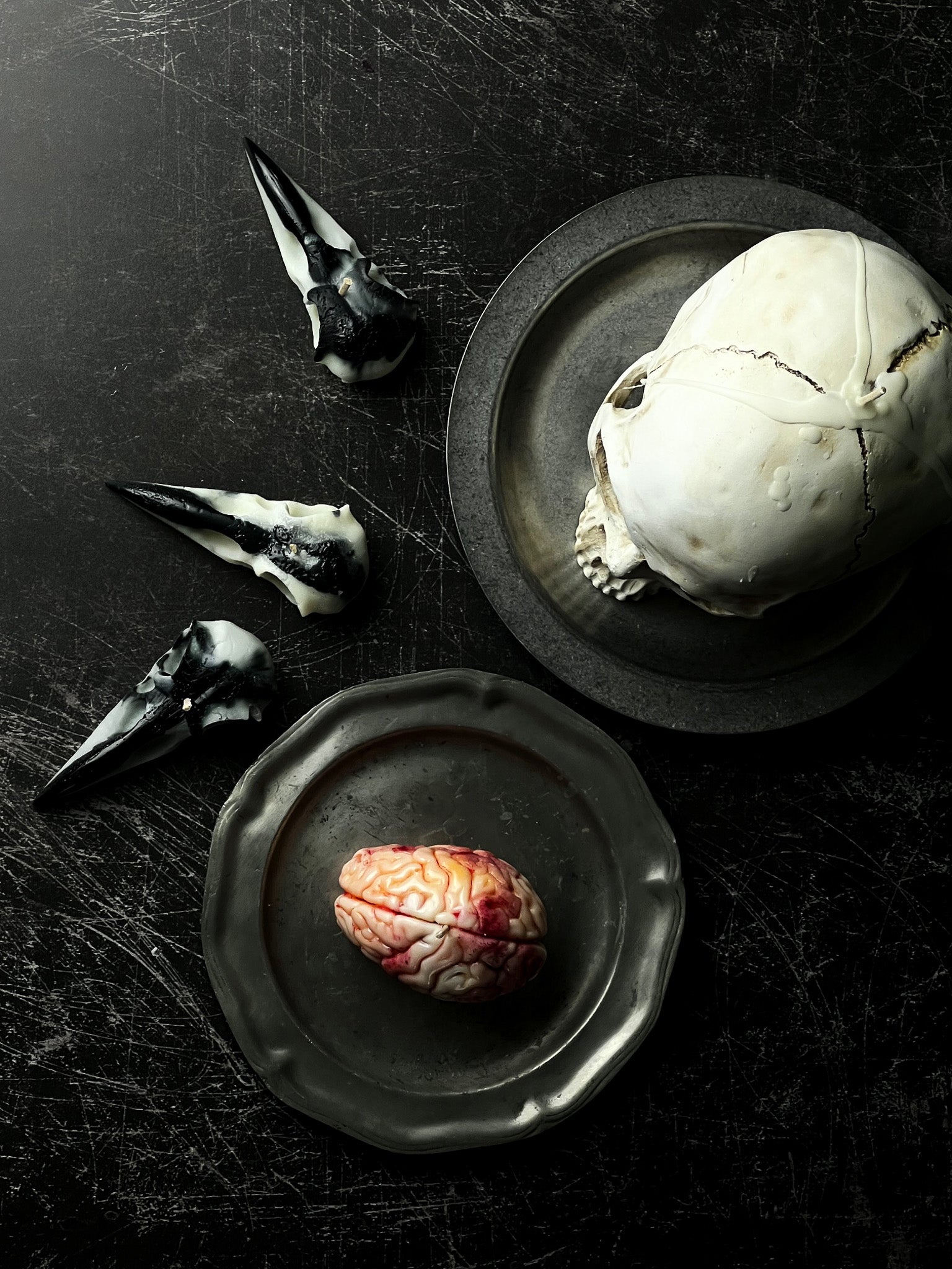 COLLECTORS HUMAN SKULL CANDLE