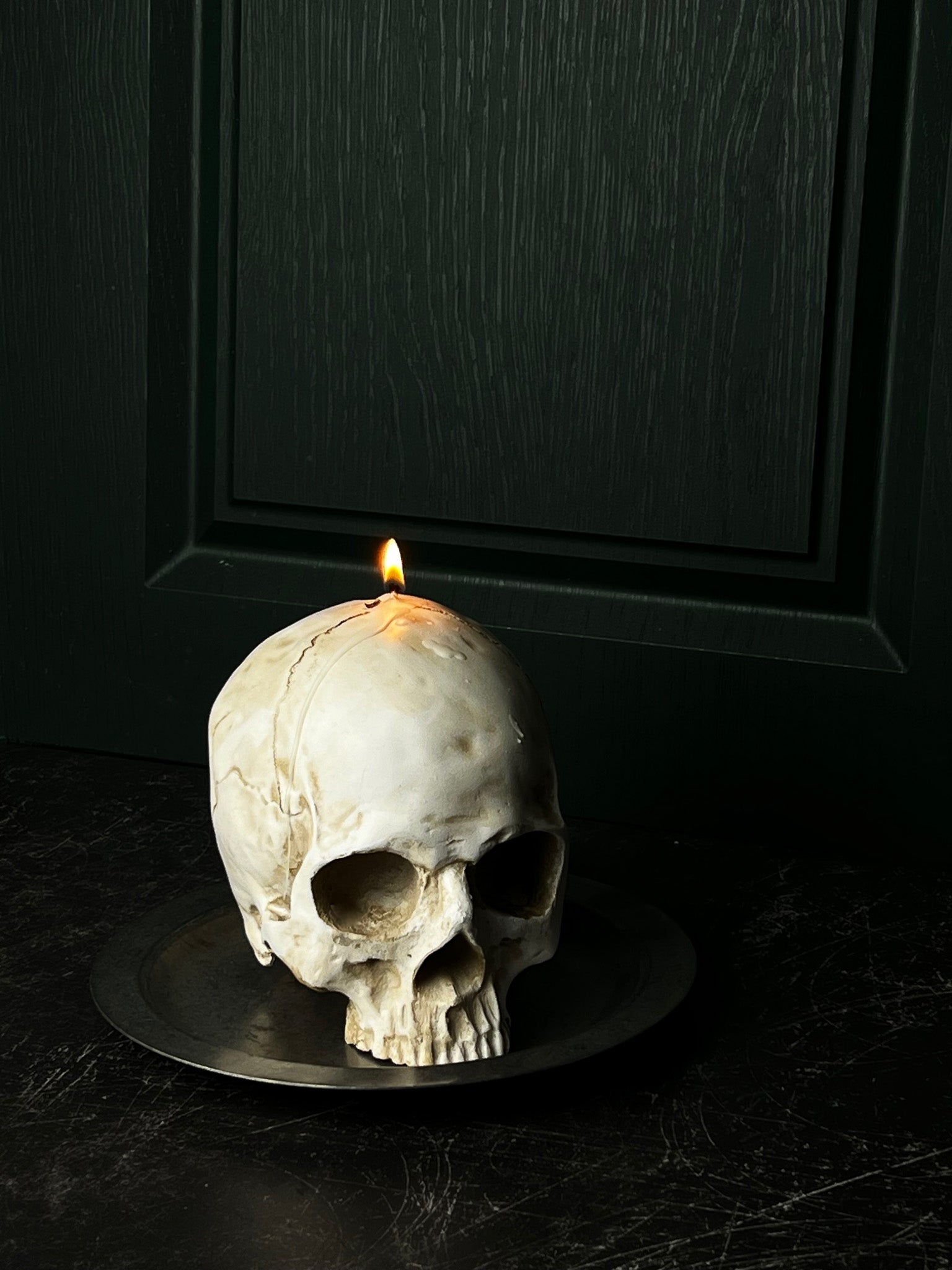 COLLECTORS HUMAN SKULL CANDLE